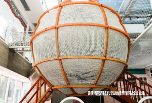 兒童樂(lè)園里的游樂(lè)設(shè)備不宜擺放過(guò)多